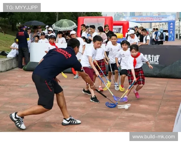 庄泳中国：体育健将助力全民健身热潮